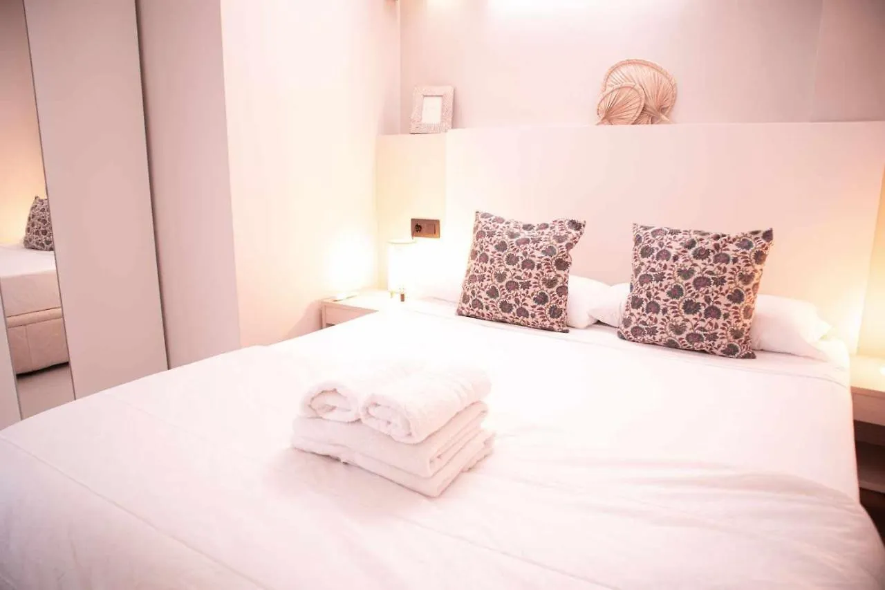 Marbella Center New In Old Townby Houselogy Apartment 0*,